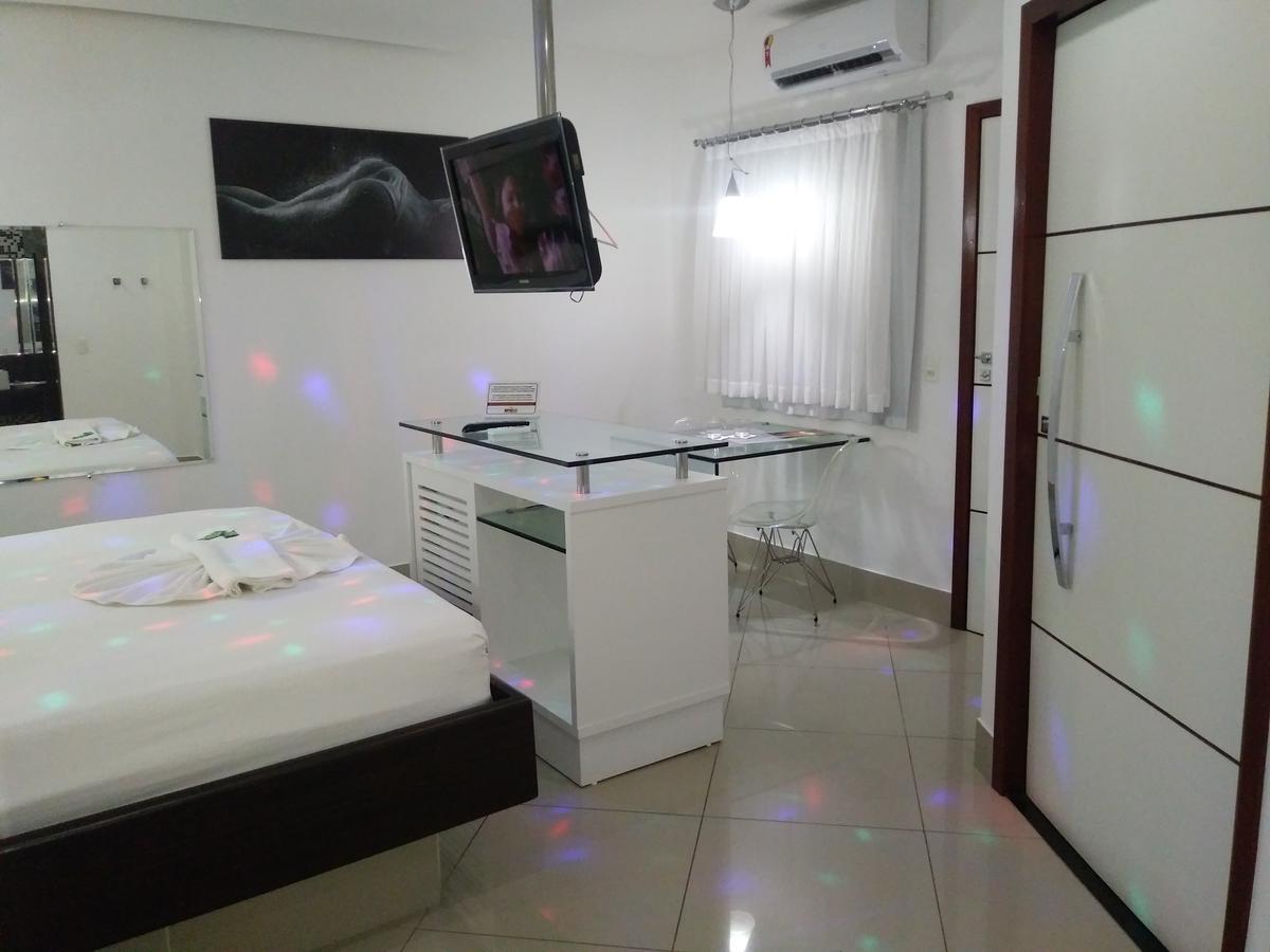 Sao Goncalo do Amarante  Ele E Ela Motel (Adults Only) מראה חיצוני תמונה